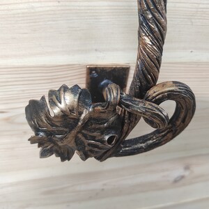 Handgeschmiedeter Türgriff aus Schmiedeeisen: Zweigdesign Bild 7