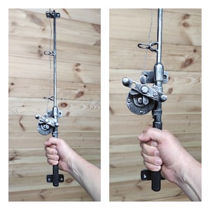 Handsmidet dörrhandtag för fiskespö: Unikt dörrhandtag i järn (76 cm)