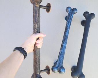 Tirador de puerta con forma de hueso de perro forjado a mano: Herrajes metálicos para puertas de granero