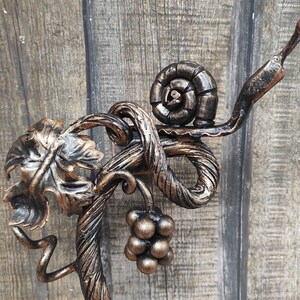 MIDWEST CRAFT HOUSE 10 Cast Iron Vine Drawer Pulls – Antique Style Cabinet Handles, 6.5"