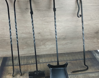 手鍛造暖炉ツールセット：火かき棒、トング、シャベル、ほうき - Etsy 日本