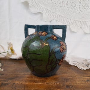 Simmonot blue vase