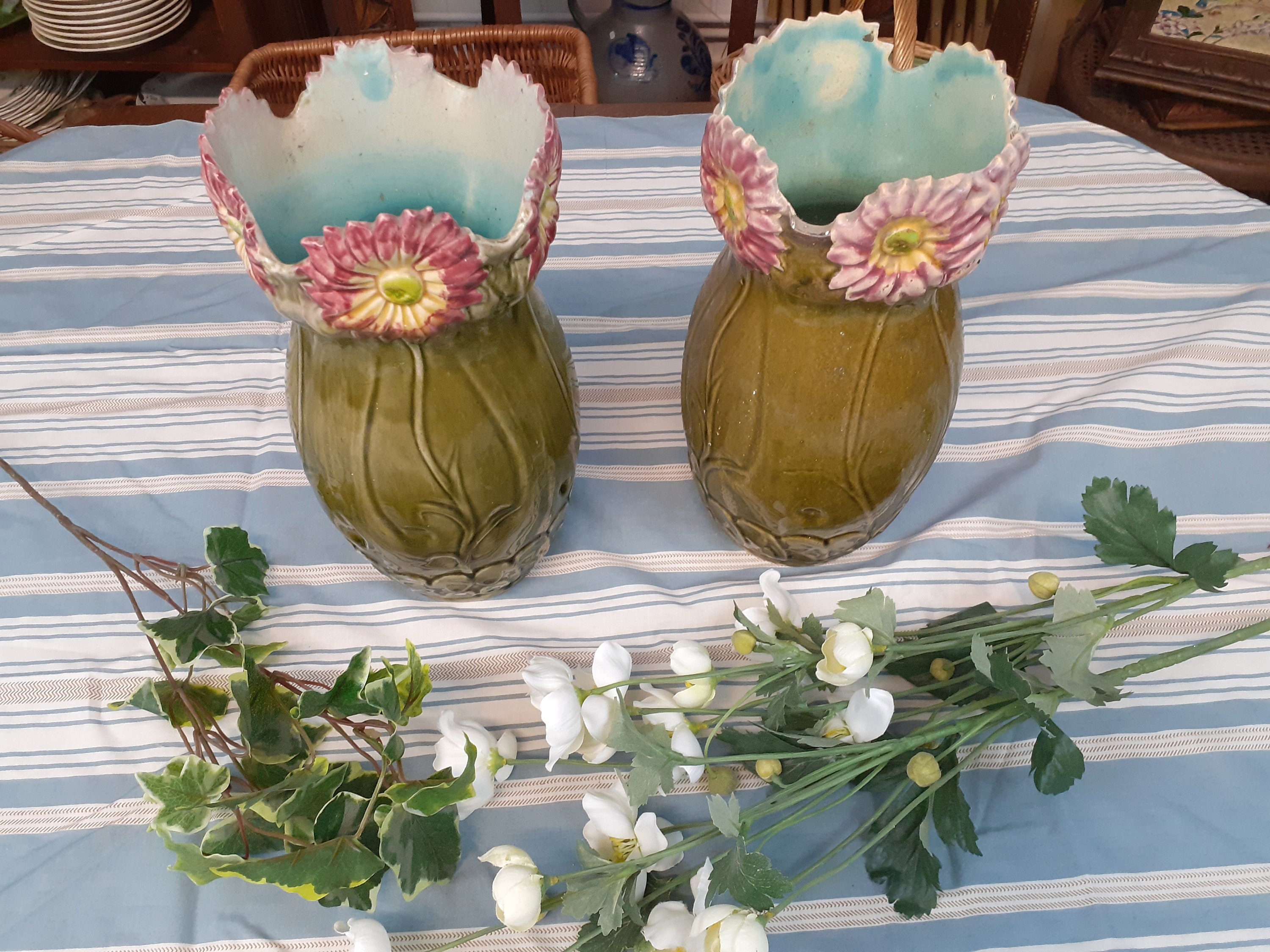 Paire de Vase Barbotine Fleurs 1900