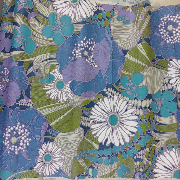 Vintage Blue Flowers Vinyl Wallpaper