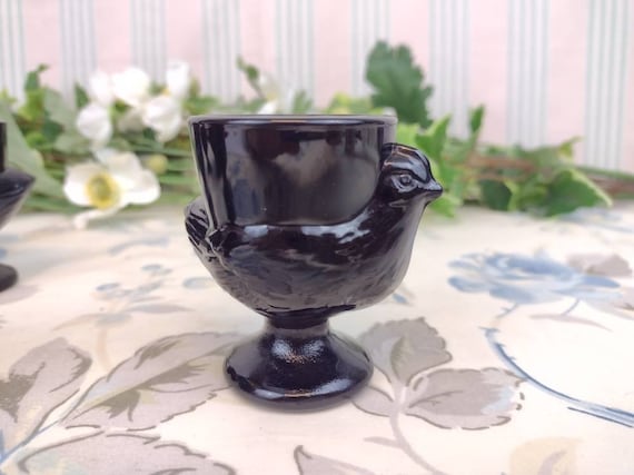 Coquetier Poulette vintage en verre moulé Portieux Oeuf Poule