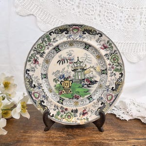 Polychrome plate Creil and Montereau 1850