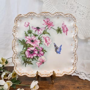 Square porcelain dish