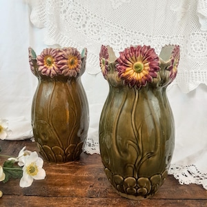 Pair of Barbotine fireplace vases, 1900