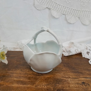 Giraud porcelain empty pockets