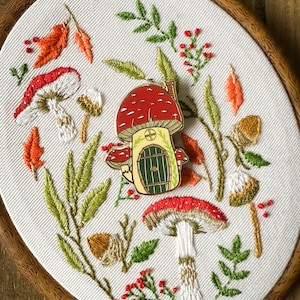 Mushroom Cottage Needle Minder | Cottagecore Fall Spring Magnetic Needle Holder for Crafters Embroidery