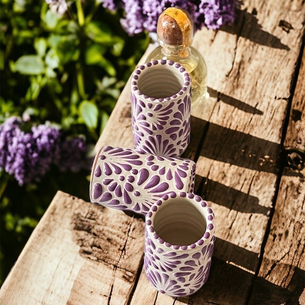 Purple whit Cream Talavera Party Shot Glasses 1 pz, Lavender Bachelorette Party, Birthday Party Favors, Bridal Party Favors, Bridesmaid Shot