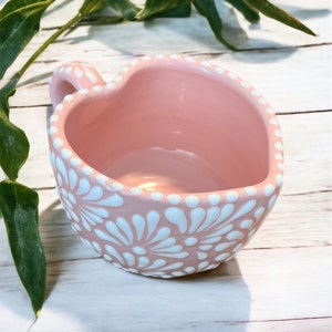 Handbemalte Talavera Keramik Tasse: Rosa Herz Keramik Kaffeetasse