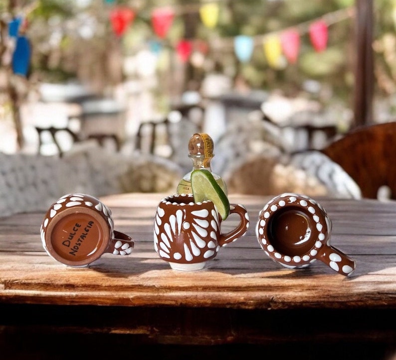 Äkta Talavera-shotglas med handtag | Handgjord mexikansk mezcalkopp | Blyfri Brown