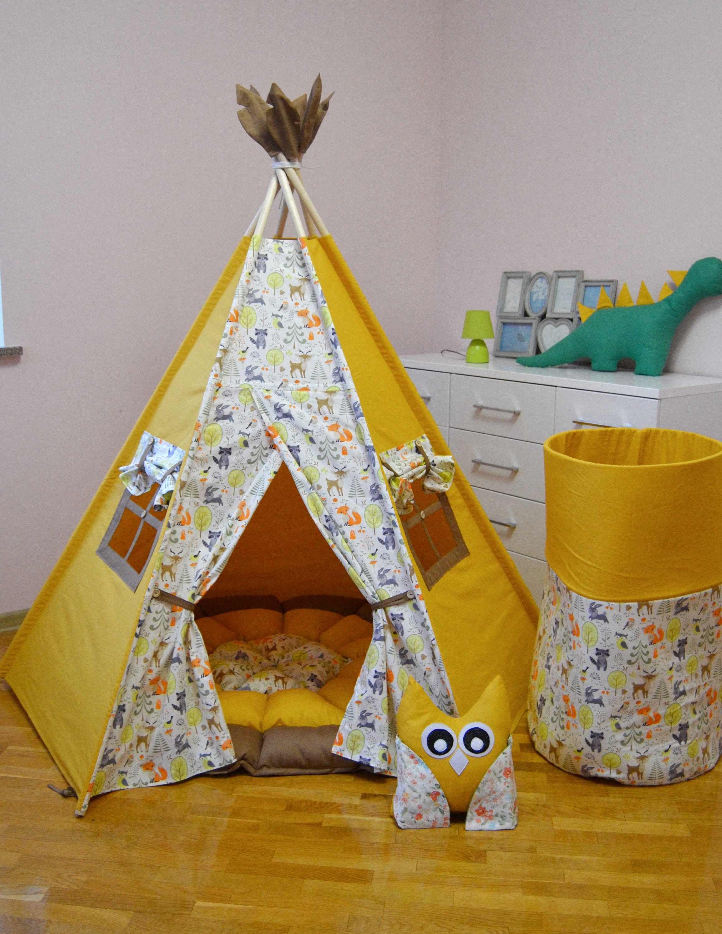 dinosaur teepee