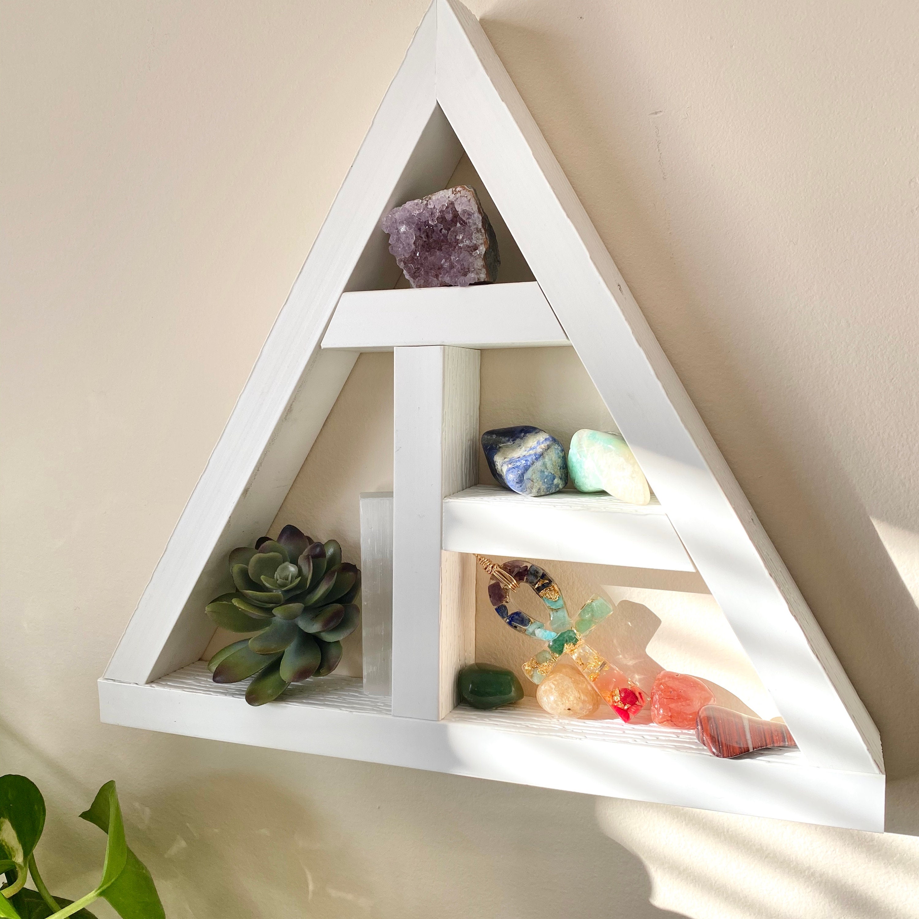 Triangle crystal holder/ Healing crystal wall art/ Healing crystals