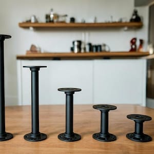 Pied de meuble individuel personnalisable - Tube malléable de 19 mm (3/4 po), hauteur réglable de 5 à 125 cm, plusieurs couleurs disponibles