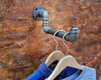 Handgefertigte Urbane Industrielle Kleiderstange | Kleiderständer | Hängende Kleidungslösung im Steampunk-Stil