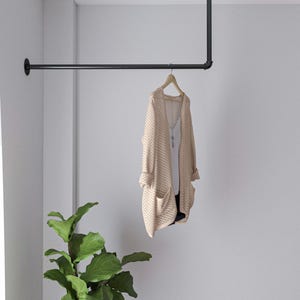 L-vormig Hoekkledingrek | Zwarte Wandgemonteerde Industrieel Steampunk Hanger