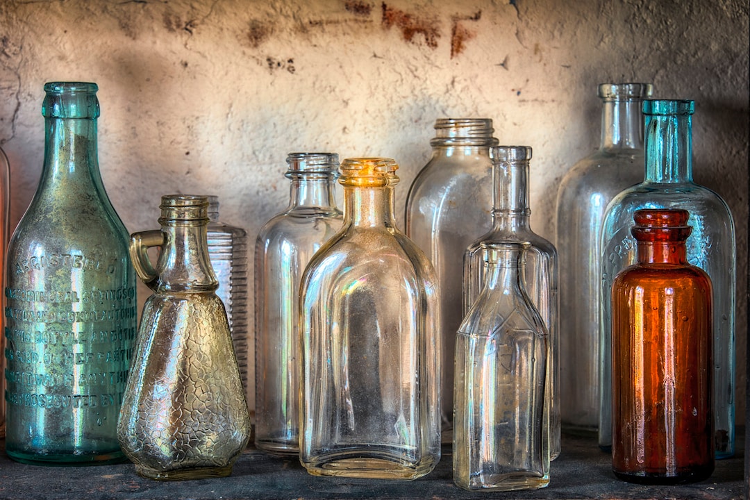 Still Life / Old Glass Bottles / Glass Bottles Still Life / Old Bottles Photo / Bottles on a