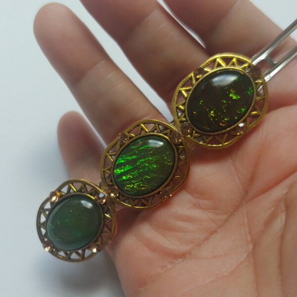 Green Zinnia Handmade Barrette main image 0