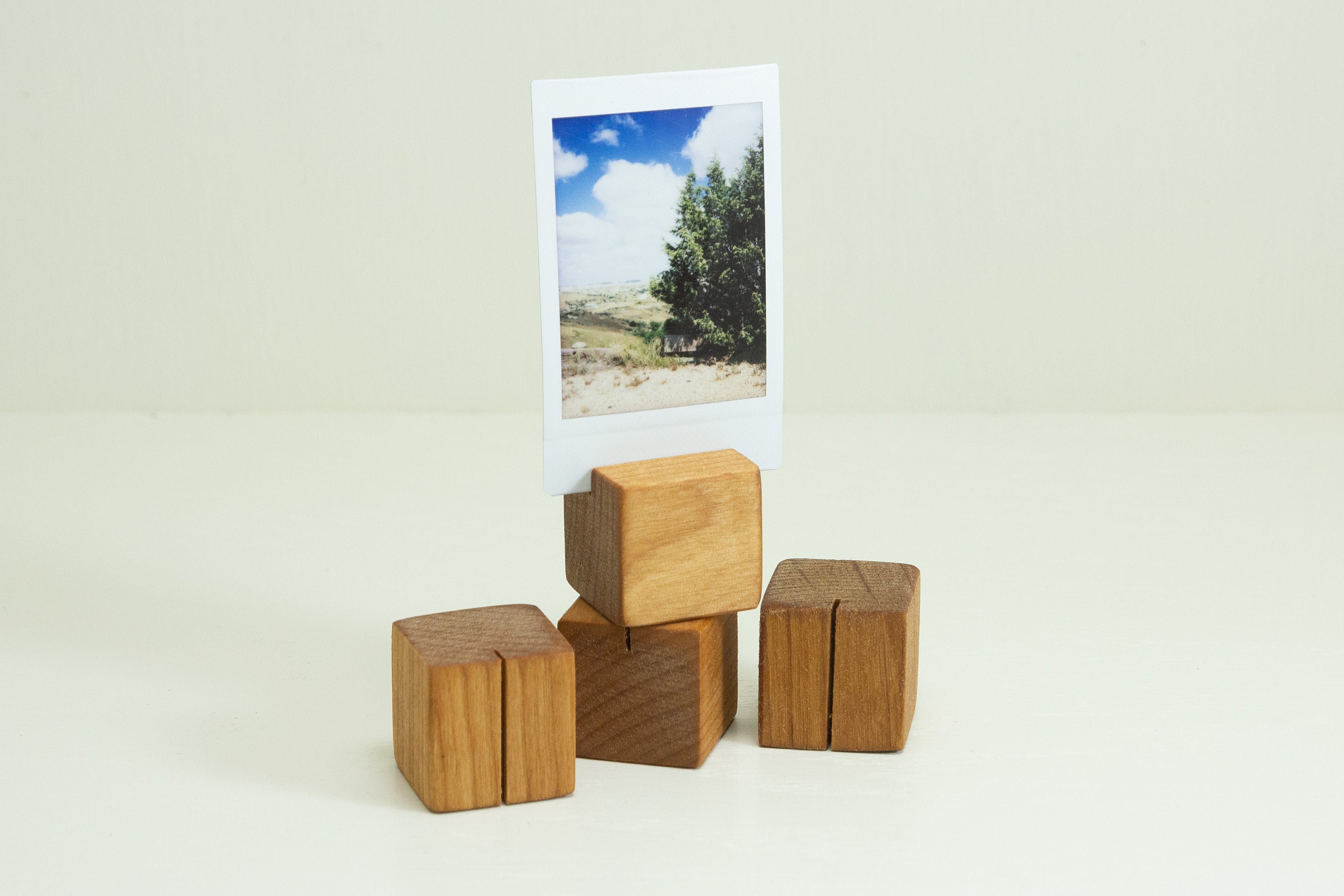 Wood Cube Photo Display Set de 4, Porte-Photos, Décor Mariage Rustique, Cadre Photo Instantané, Fave