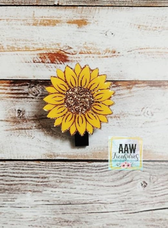 Yellow MRI Safe Gold Sunflower Badge Reel Flower Glitter ID Holder Custom  Badge Flower Glitter Retractable Swivel Badge Glitter Badge 