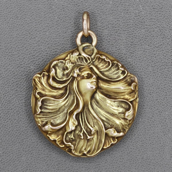 Art Nouveau 14k Gold Maiden Locket