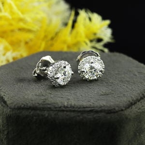 2.50ct Lab Diamond Halo earring Round  Brilliant cut Lab grown Diamond Stud Earring