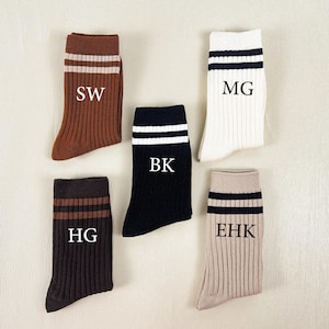 Bridesmaid Gift, Custom Bridesmaid Socks, Bridal Party Gift, Bridal Party Socks, Wedding Party Socks, Maid of Honor Gift, Bride to Be Socks