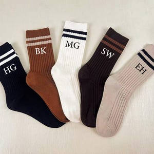 Custom Bridesmaid Socks, Bridal Party Gift, Bridal Party Socks, Wedding Party Socks, Bridesmaid Gift, Maid of Honor Gift, Bride to Be Socks