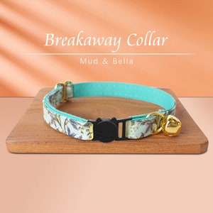 Breakaway Cat Collar with Name Engraved Custom Quick Release Cat Collar Water Clear Flower Kitten Collar with Bell Bow tie