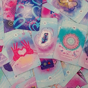 Line of Love Oracle amour - Love oracle 59 cartes- boîte aimantée, tranche bleu et livret acordeon- brillant
