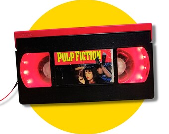 Retro Pulp Fiction Lamp - VHS Tape LED Lighting - Quentin Tarantino - Gift for Movie Lovers - Home Decor