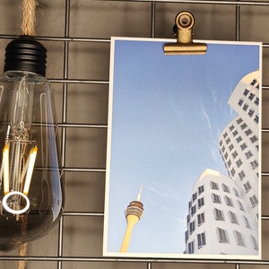 Kunst-Postkarte "Gehry Bauten & Düsseldorfer Fernsehturm"