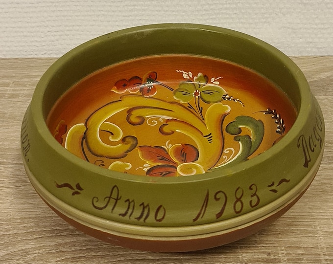 Norwegian rosemaling, Vintage ale bowl rosemalt, Rosemalt bowl folkart, Rose paint 1983