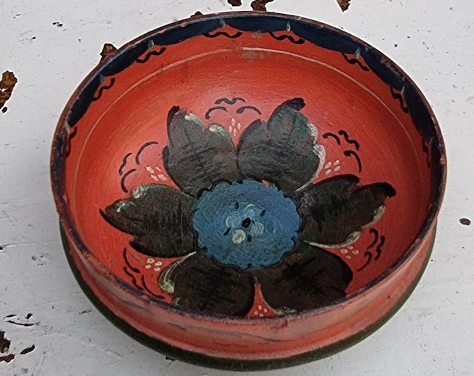 Stunning antique ale bowl, from 1900s, rustic antique, Bent wood, Norwegian ,rustic and primitive, Rosemaling Folk-art Norwegian traditional