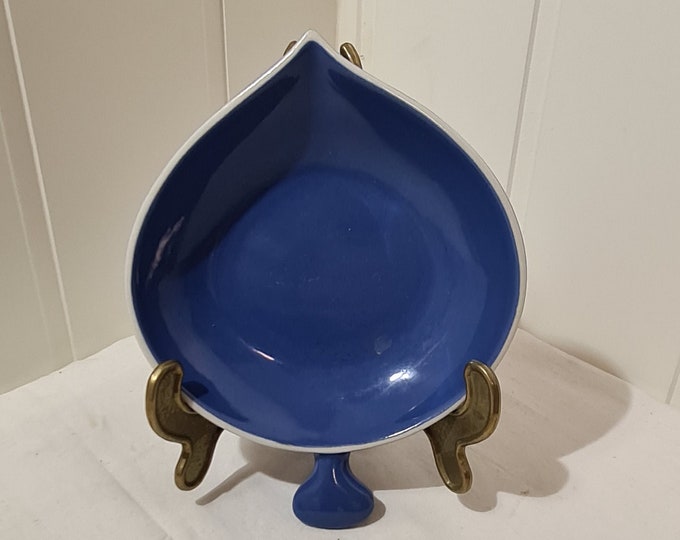 Stig Lindberg, gefyr, gustavsberg, sweden scandinavian design, 1960s, blue leaf shape bowl