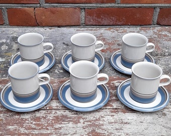 Set of 6 Finnish Coffee Cups and Saucers | 1970s Scandinavian Design | Vintage Striped Porcelain | Inkeri Leivo