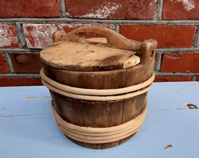 Lovely butter bucket,folk-art, farm house,  Norwegian folk-art. Handmade bent wood bowl, Farmhouse decor