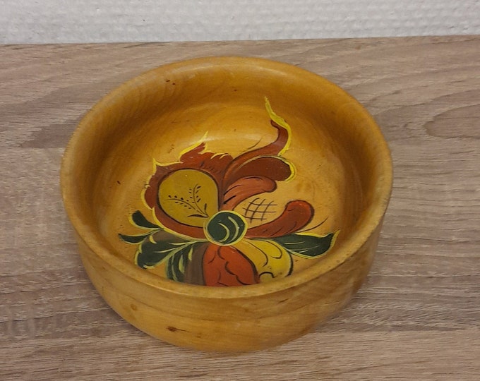 Norwegian rosemaling, Vintage bowl rosemalt, Rosemalt bowl folkart, Rose paint 1980s Norwegian Folkart, Mid-century