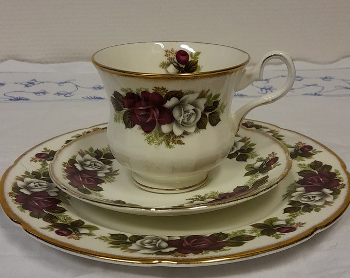 Stunning Royal Grafton fine bone china, made in England, tea demitasse, breakfast trio, rare tea set