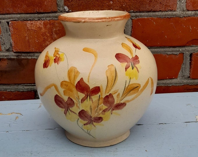 1960-1970s Finnish vase, Floral decor, flower vase, Mid-century, Home decor, Ceramic vase from Finland,Scandinavian design.