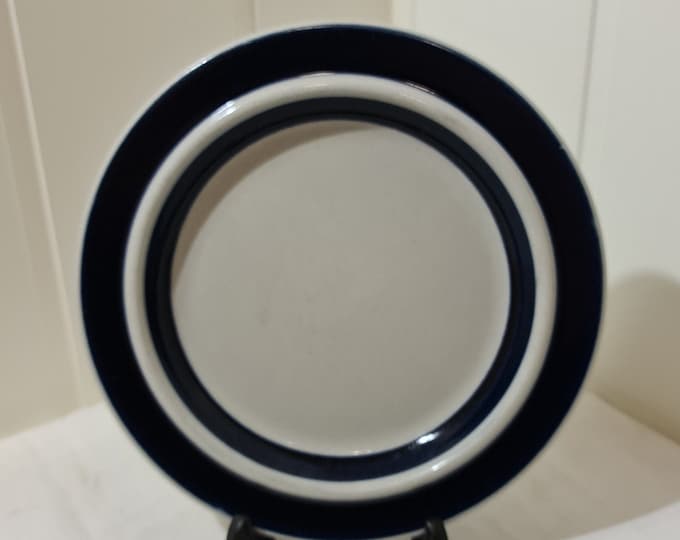 Little breakfast plate, anemone, vintage finnish design, 1970s designer Ulla Procope