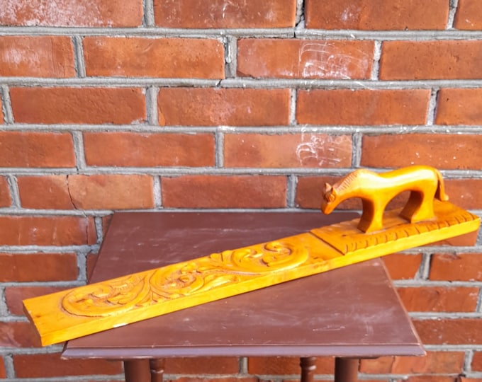 Mangle board. Norwegian hand carved mangletre, mid-century, Farmhouse primitive, Norwegian traditional tool, Rosecarvings