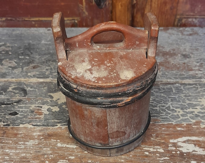 Stunning antique tine salt box, rustic antique, Bent wood, Norwegian folk-art, rustic and primitive, handmade in Norway