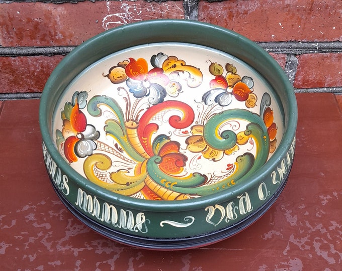 Fantastic ale bowl from 1980s-1990s, Telemark rosemaling,  Farmhouse primitive antiques,rosemaling, folkart, hand carved, decor,folk-art,