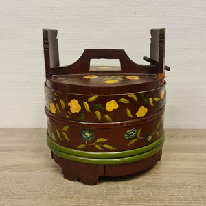 Beautiful antique tine from Telemark in Norway. Hand painted, Folkart, Rustic and primitive, unique tine, Norwegian rosemaling, Bentwood