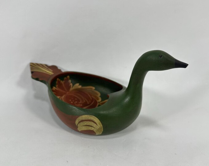 Traditional Nordic Wooden Drinking Cup - Rose Paint and Handcrafted in Telemark, Norway