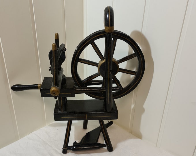Norwegian Rokk, Handmade, Norwegian folkart, rare object, 1960s model, yarn tool
