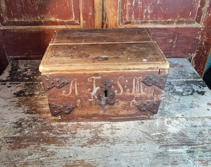 Unique antique rare chest - Handmade jewelry box - Norwegian trinket box - Scandinavian treasure chest - Rustic and primitive folk art